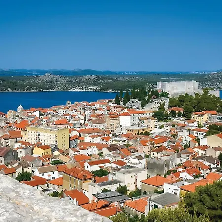 Awesome Apartment In Vodice With Kitchen