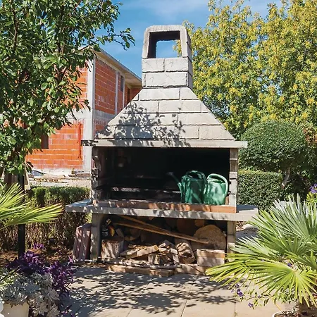 With Sea View 12 Daire