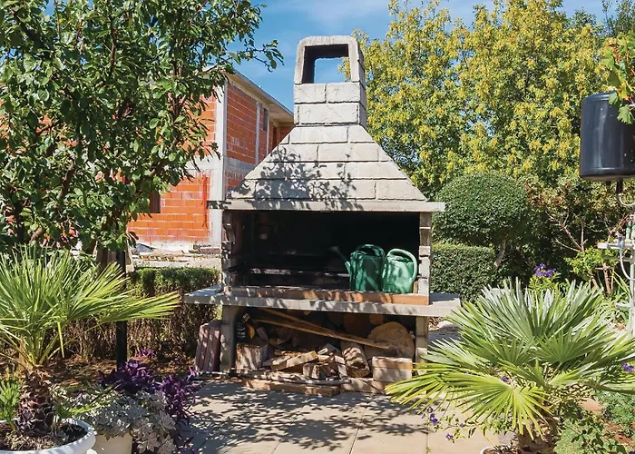 With Sea View 12 דירה