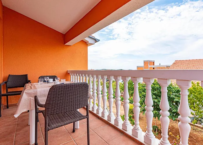 With Sea View 12 Lejlighed